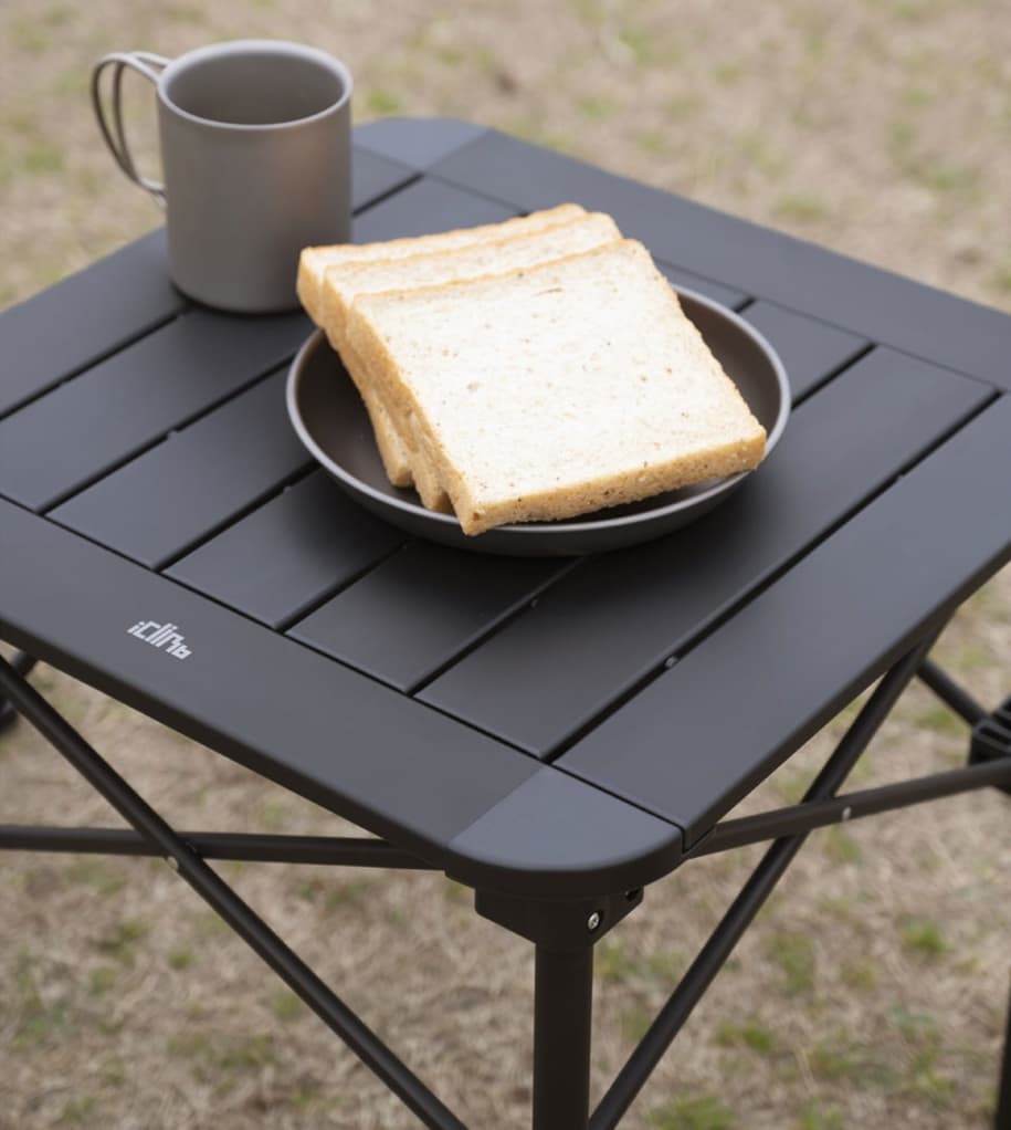 軽量折りたたみ式アウトドアテーブル 