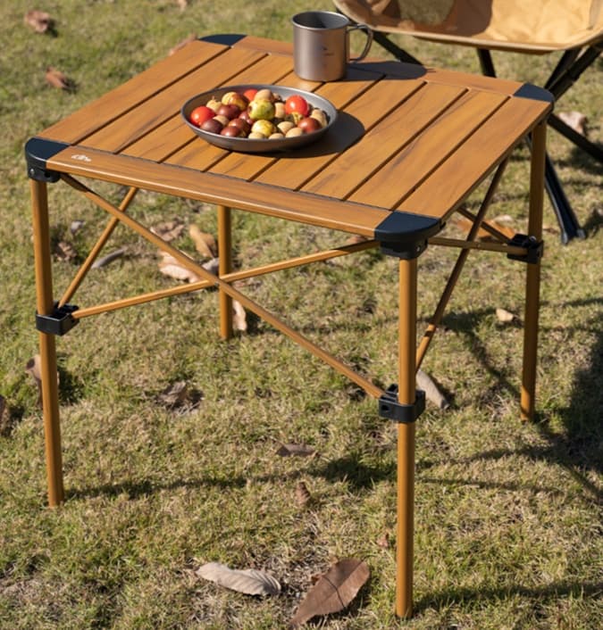 軽量折りたたみ式アウトドアテーブル 