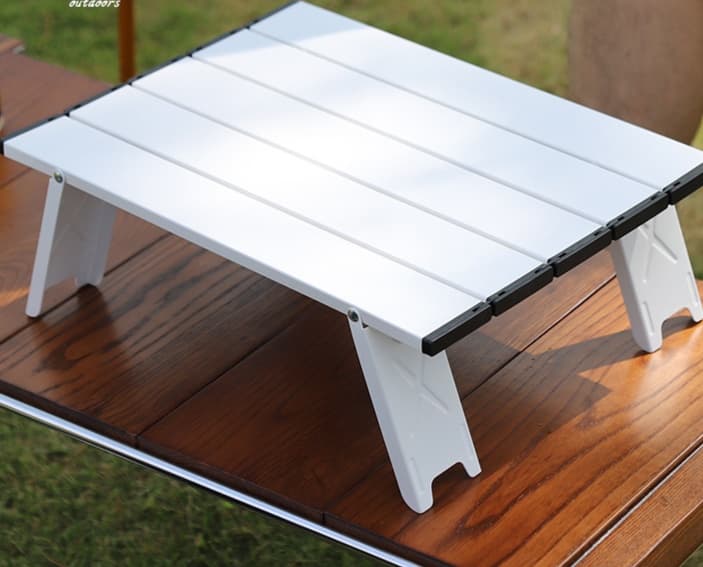 アウトドアテーブル 折り畳み式アルミミニテーブル