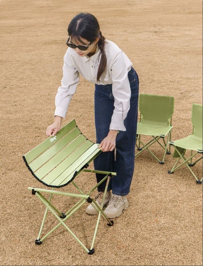 アウトドアテーブル 携帯折りたたみテーブル アウトドア簡単組立