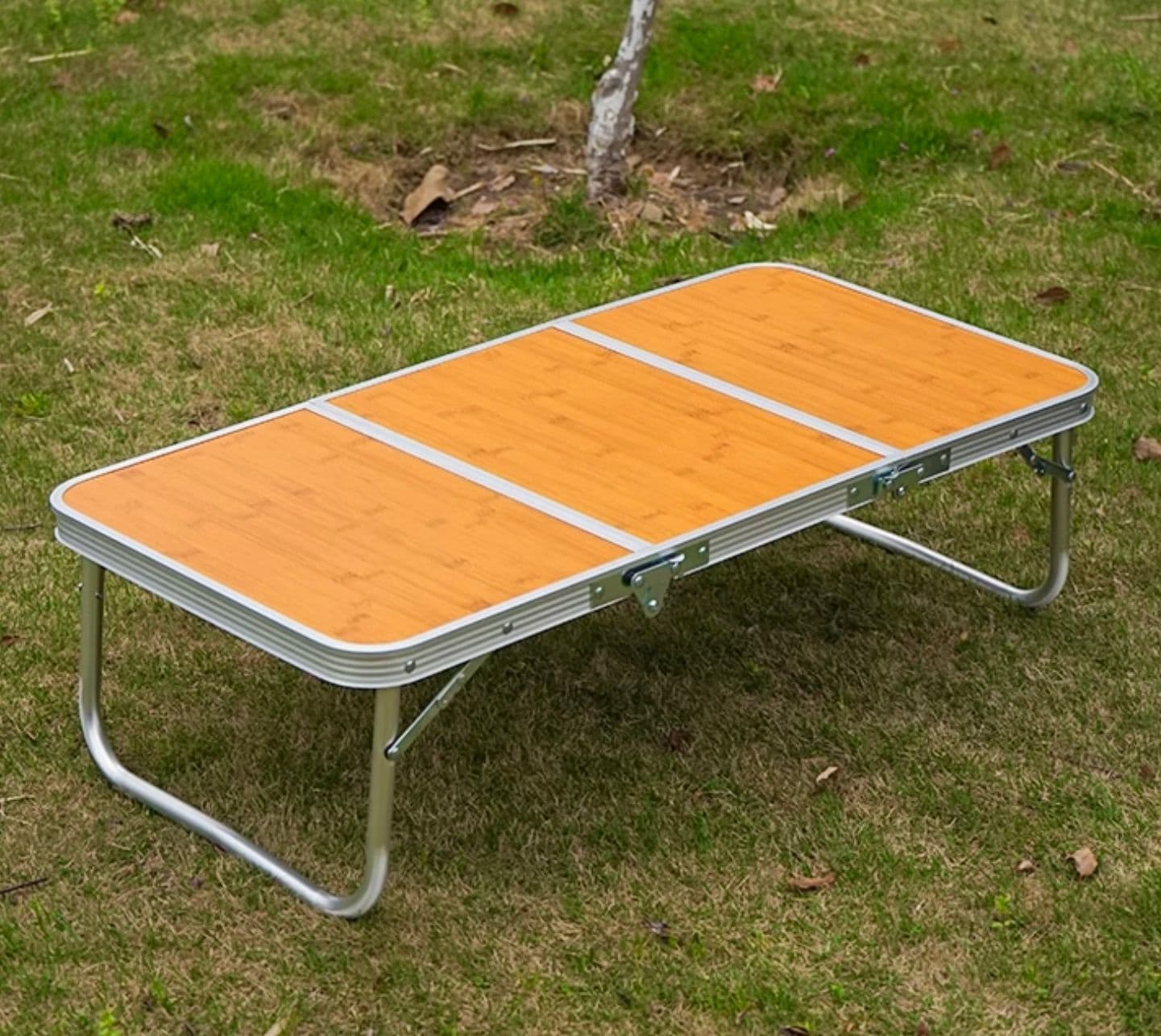 折りたたみ式アウトドアコンパクトテーブル