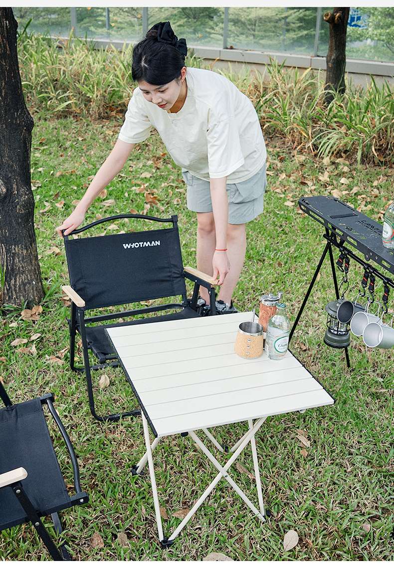 アウトドアテーブル 山でくつろぐロールアップ 折りたたみテーブル